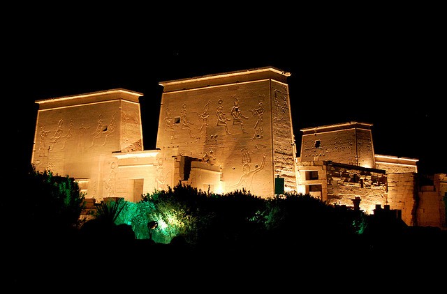 Espectáculo de sonido y luz en El Templo de Filae.