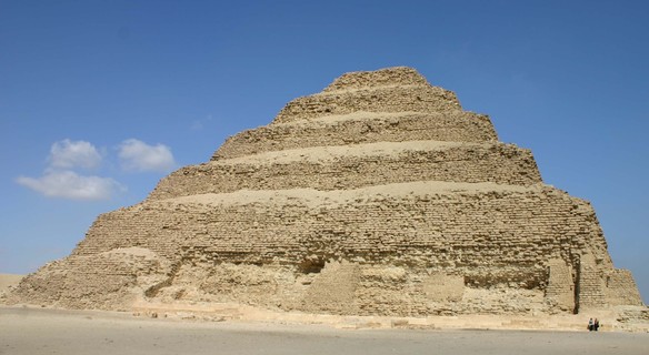 La-Piramide-de-Saqqara-Egipto